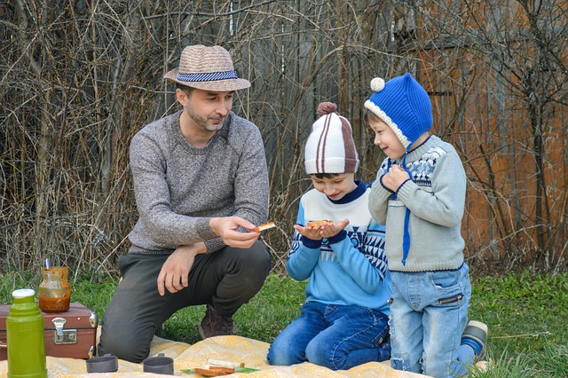 Safety Travel Tips for Single Parents With Kids